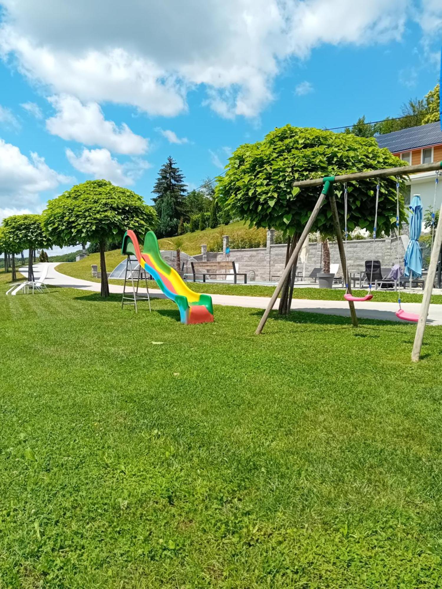 Private Wellness Apartment Trebnje Kültér fotó